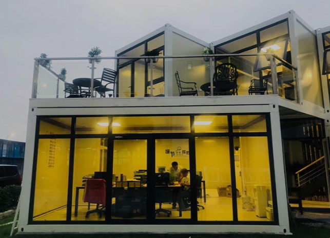 Cara Menggunakan Container sebagai Kantor Portable Nyaman